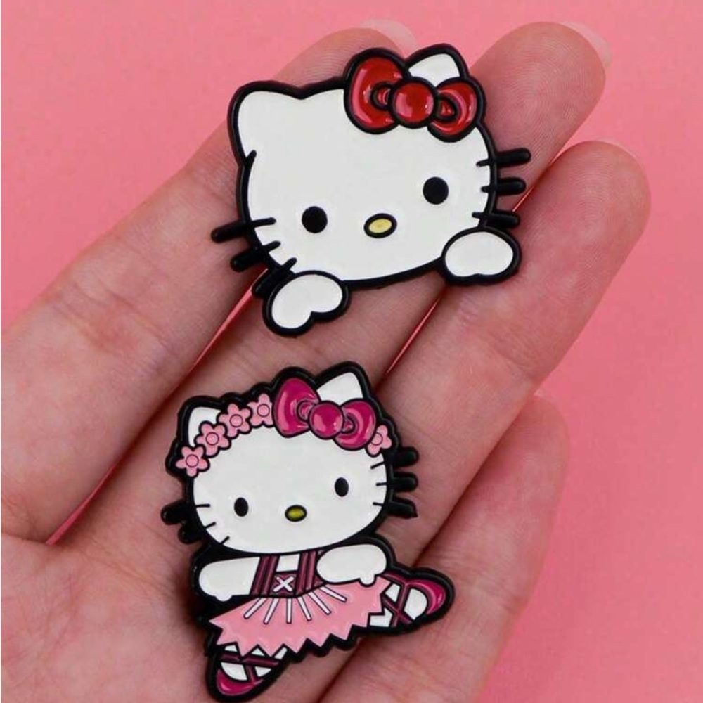 Adorable Kitty Enamel pin.